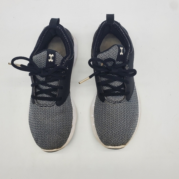Under Armour Flow RN Grid Women Shoes Size 7 Black Gray 1276683-052 - Picture 3 of 12